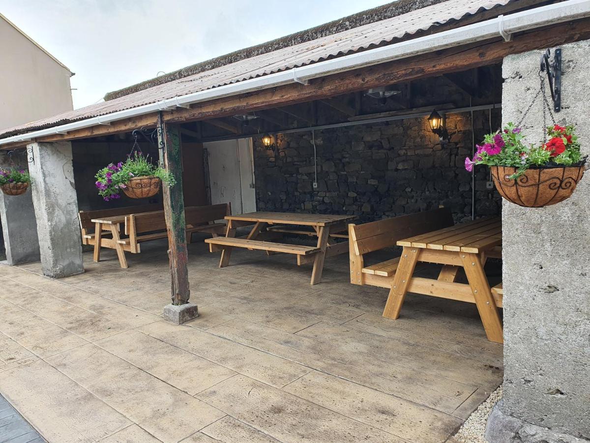 Gordon'S Guesthouse Loughrea Exterior foto